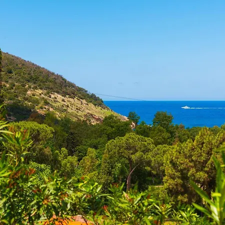 Guardando Il Mare Apartment Rio nell'Elba